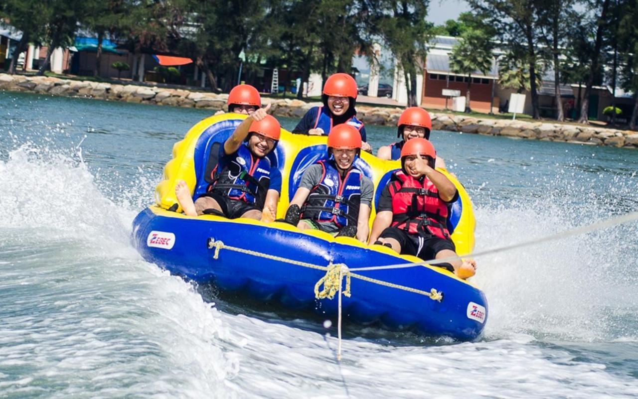 Poni Homestay Muara Zewnętrze zdjęcie