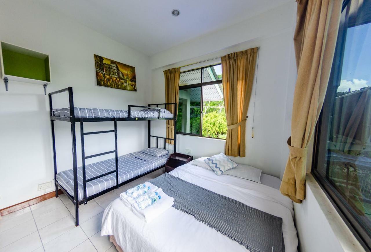 Poni Homestay Muara Zewnętrze zdjęcie