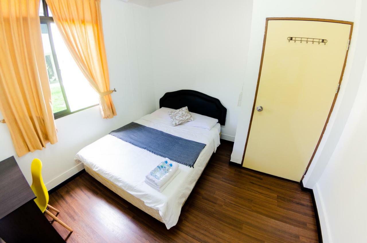 Poni Homestay Muara Zewnętrze zdjęcie