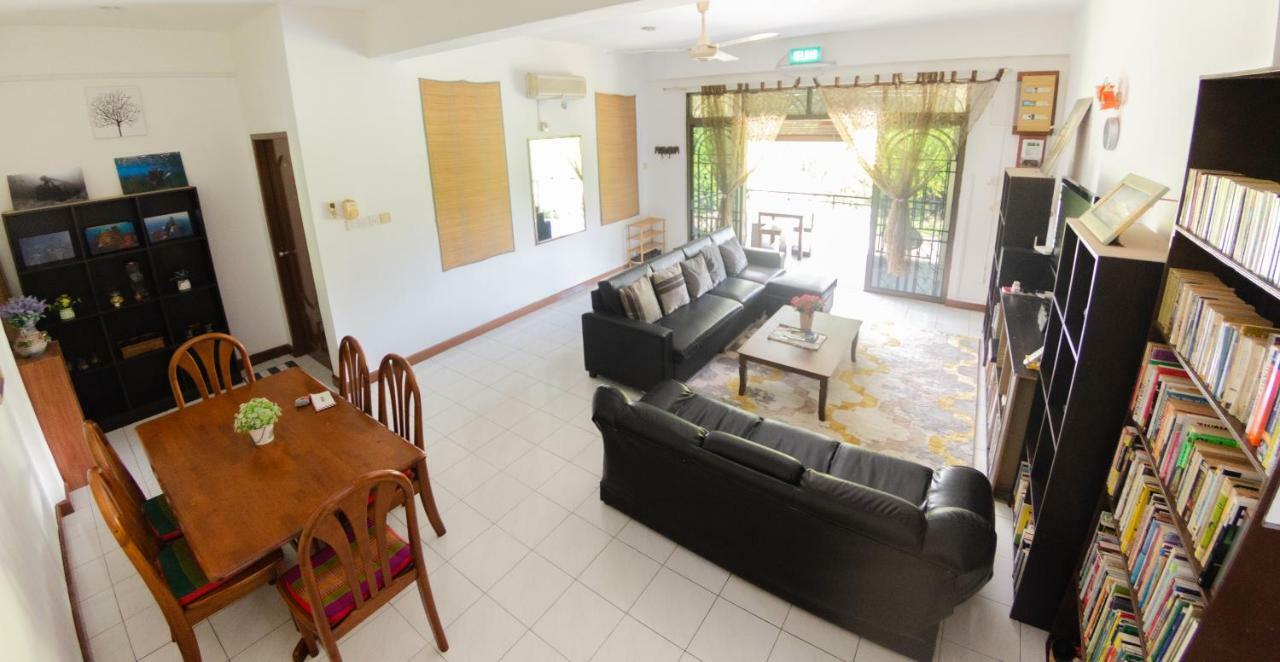 Poni Homestay Muara Zewnętrze zdjęcie